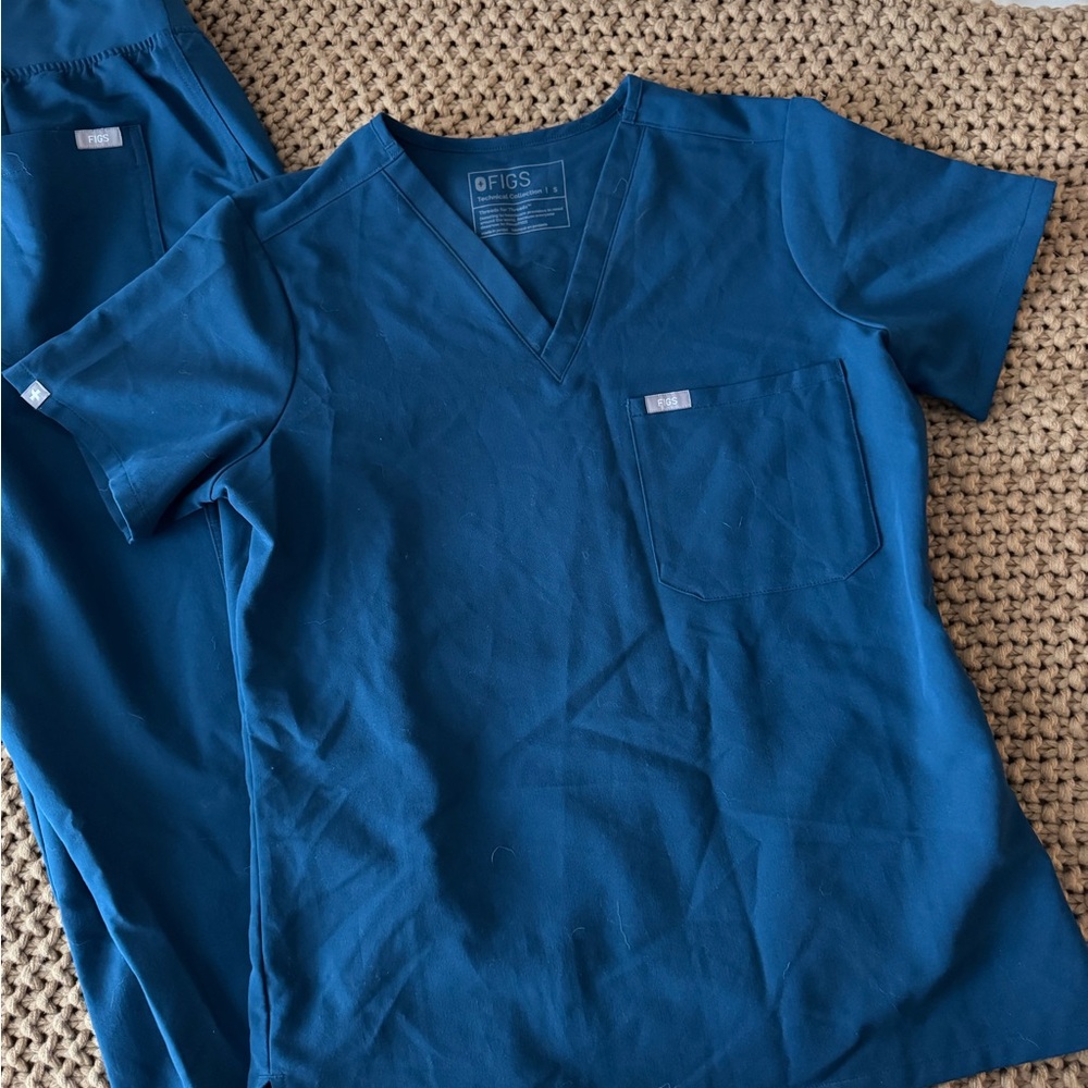 Figs one pocket scrub top S